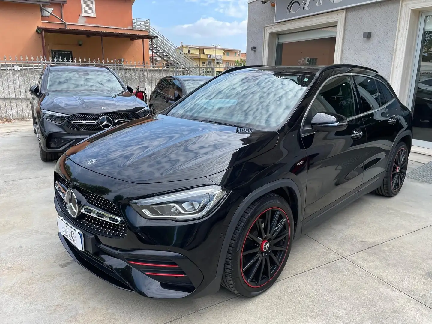 Mercedes-Benz GLA 200 GLA 200 d Automatic Premium Edition AMG Luci Ambie Noir - 1