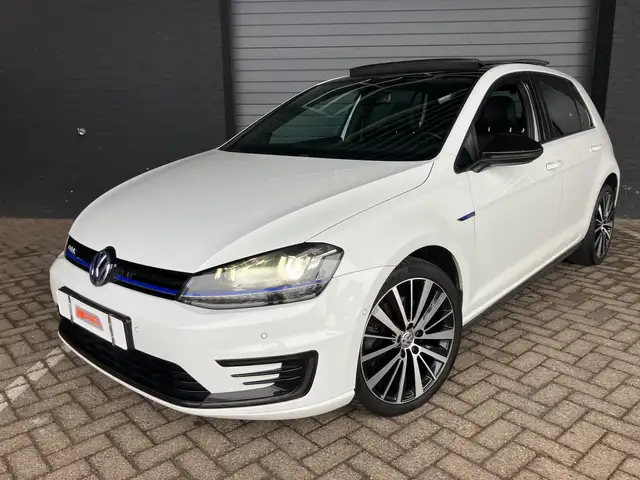 Volkswagen Golf GTE 1.4 TSI PANO-XENON-LEDER-VOLL