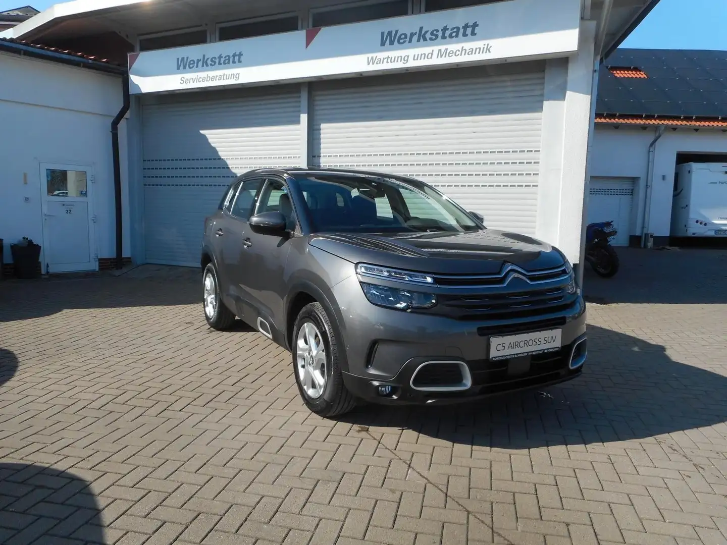 Citroen C5 Aircross Live Pack BHDI130, AHK Gris - 1