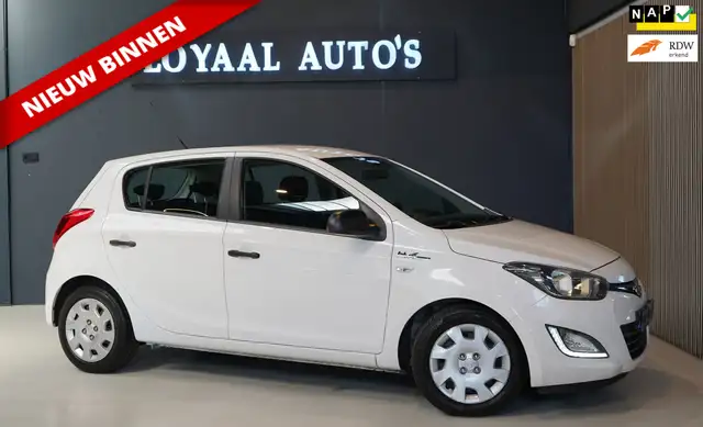 Hyundai i20 1.2i Business Edition | AIRCO | ELEK.RAMEN | NAP |