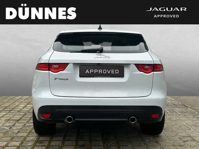 Jaguar F-Pace view 7