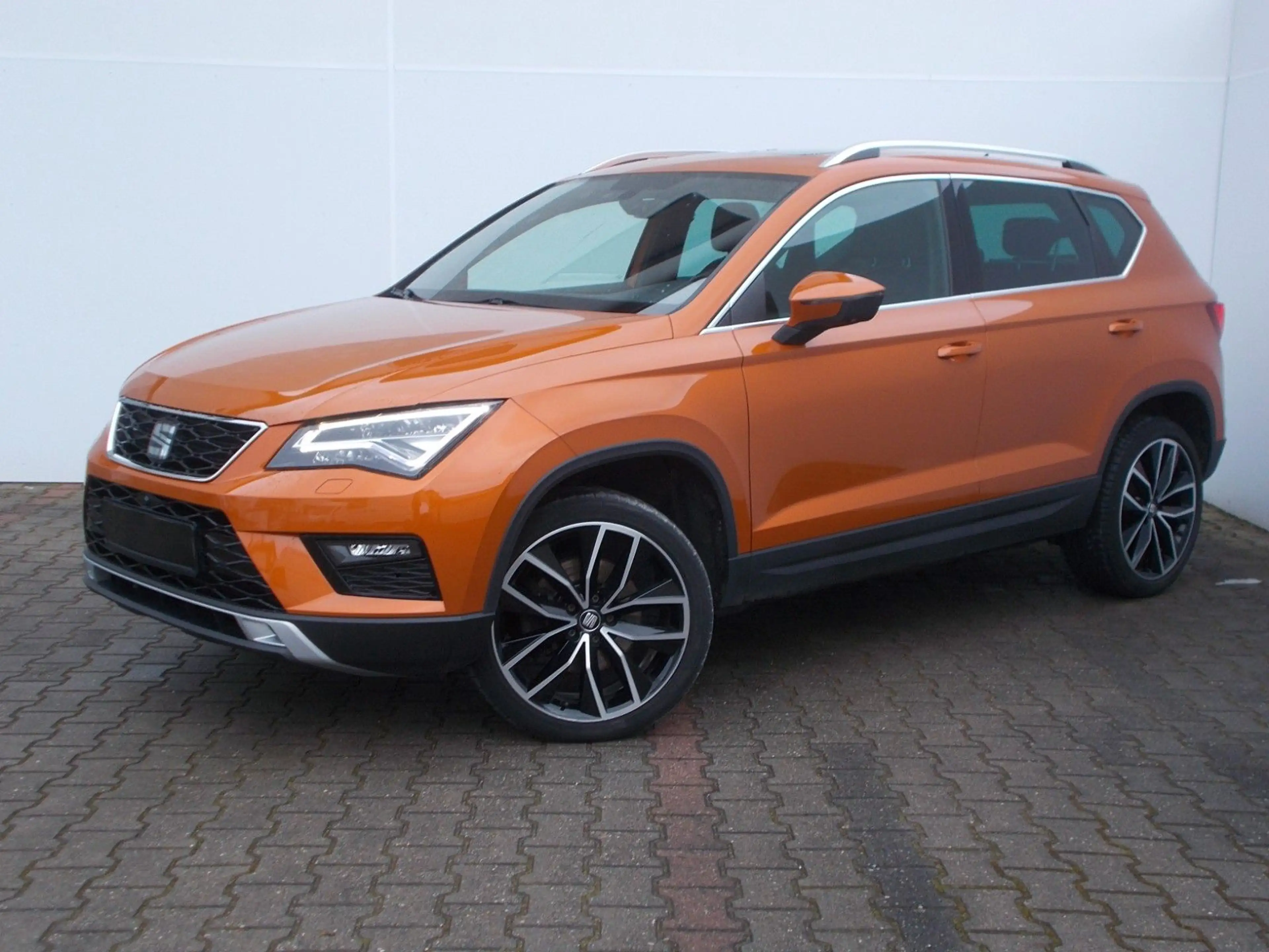 SEAT Altea 1,5 TSI * NAVI * LED * 360° Kamera * Panor — photo 2