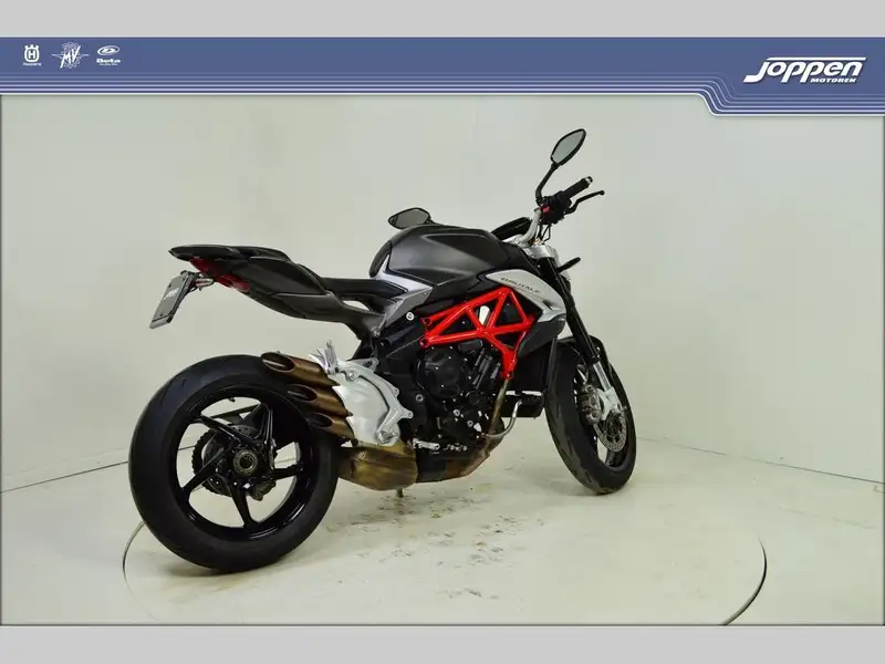 MV Agusta Brutale 800 - foto 7