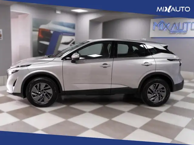 Nissan Qashqai view 3