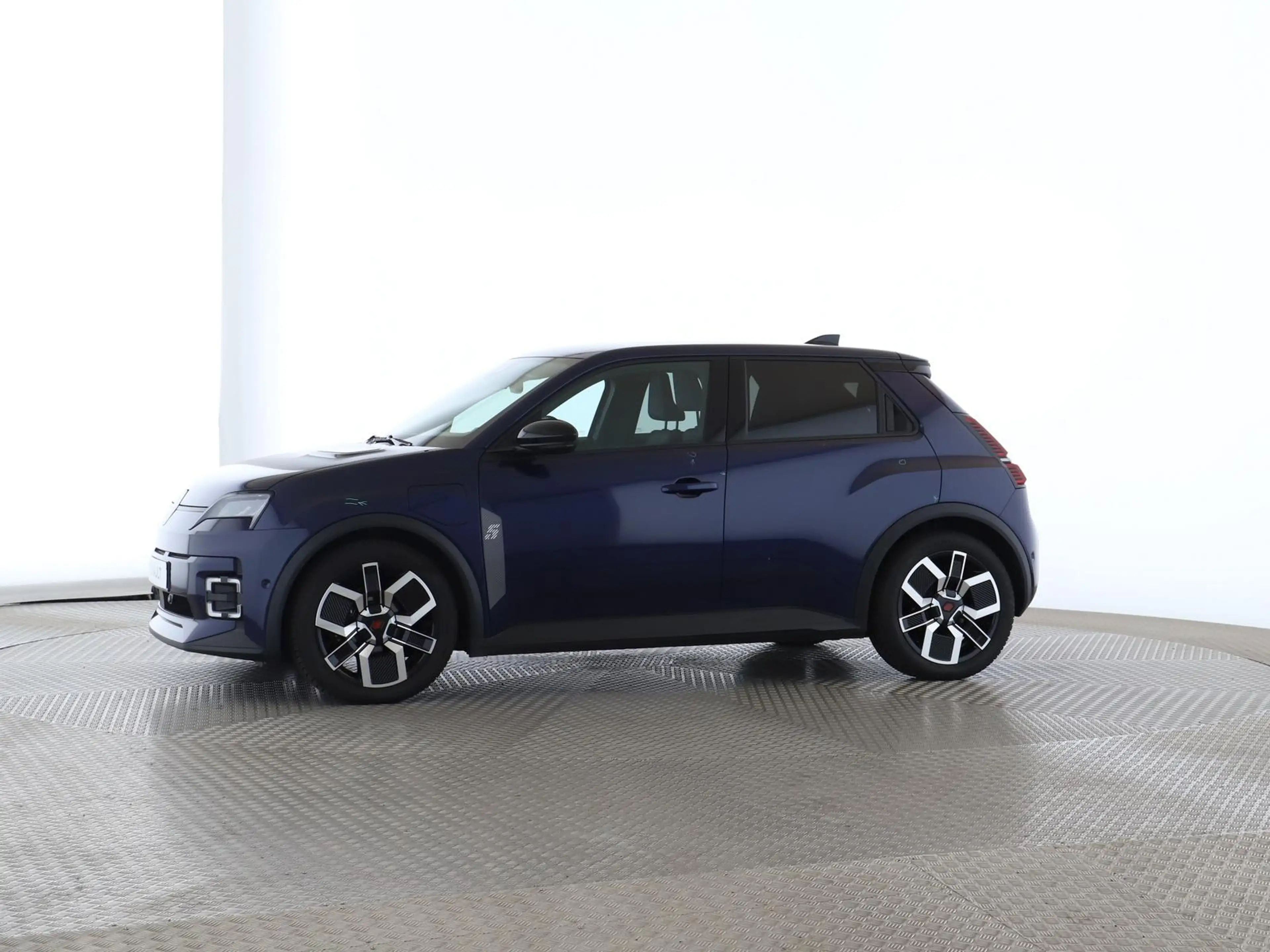 Renault R 5 comfort range techno 52 kWh — photo 6