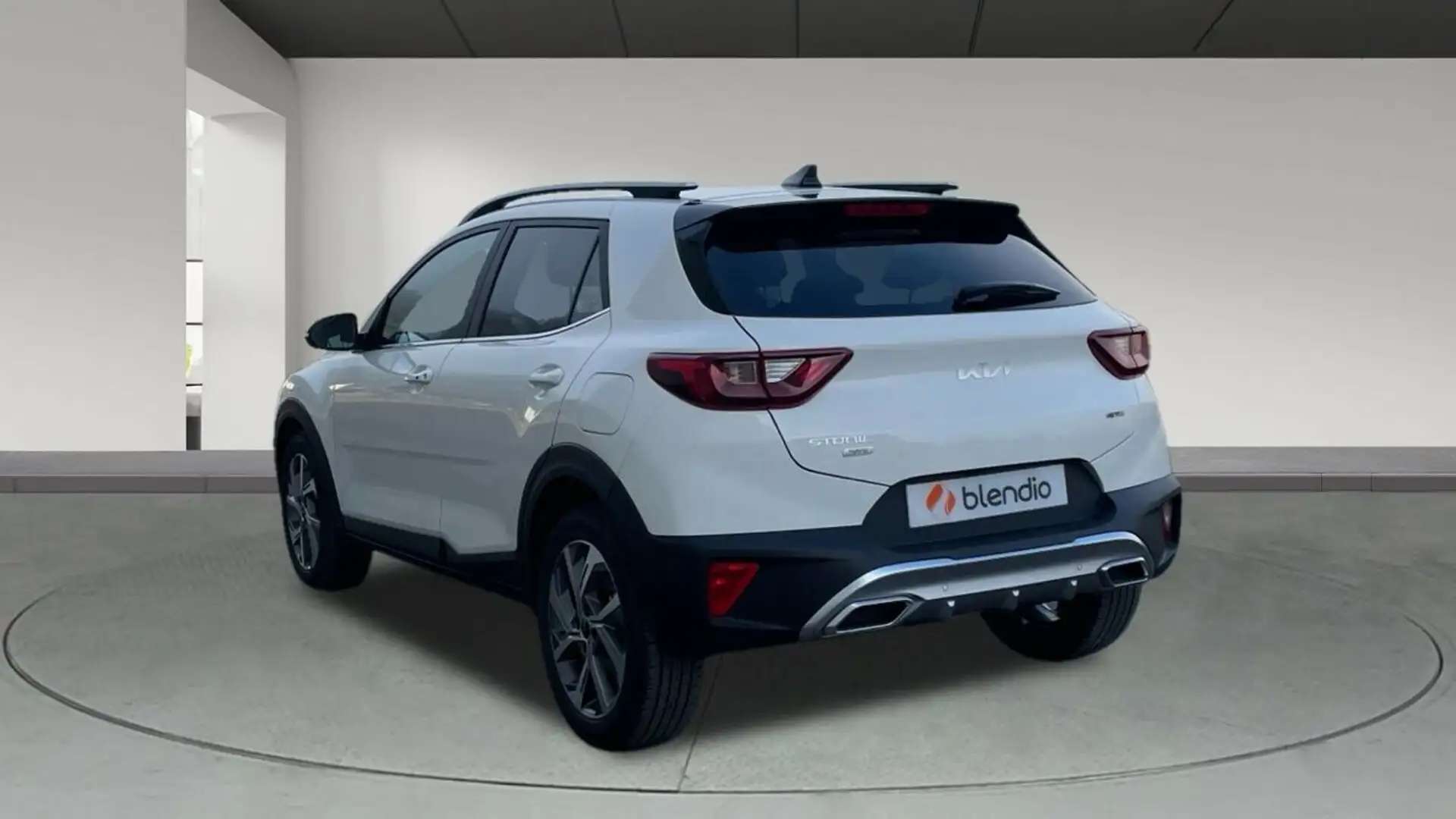 Kia Stonic 1.0 T-GDI MHEV IMT 74KW GT LINE DCT 100CV 5P Blanco - 2