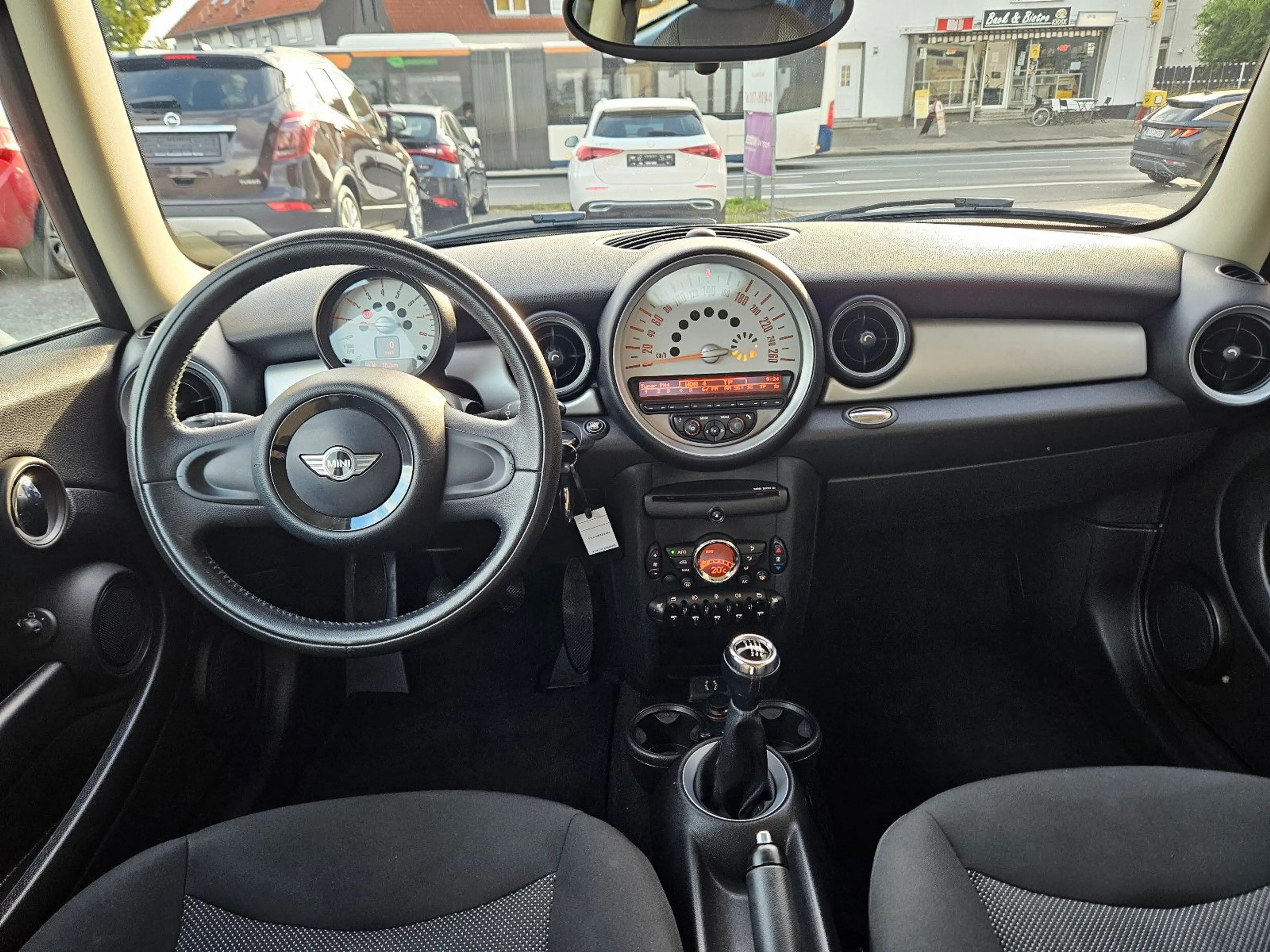MINI One 1.6 | Inspektion neu — photo 15
