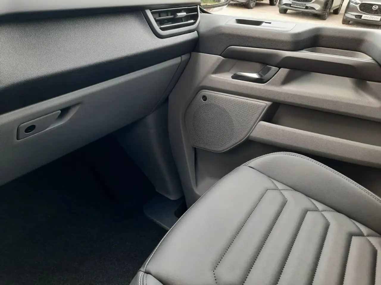 Ford Tourneo Custom 2026 — фото 15