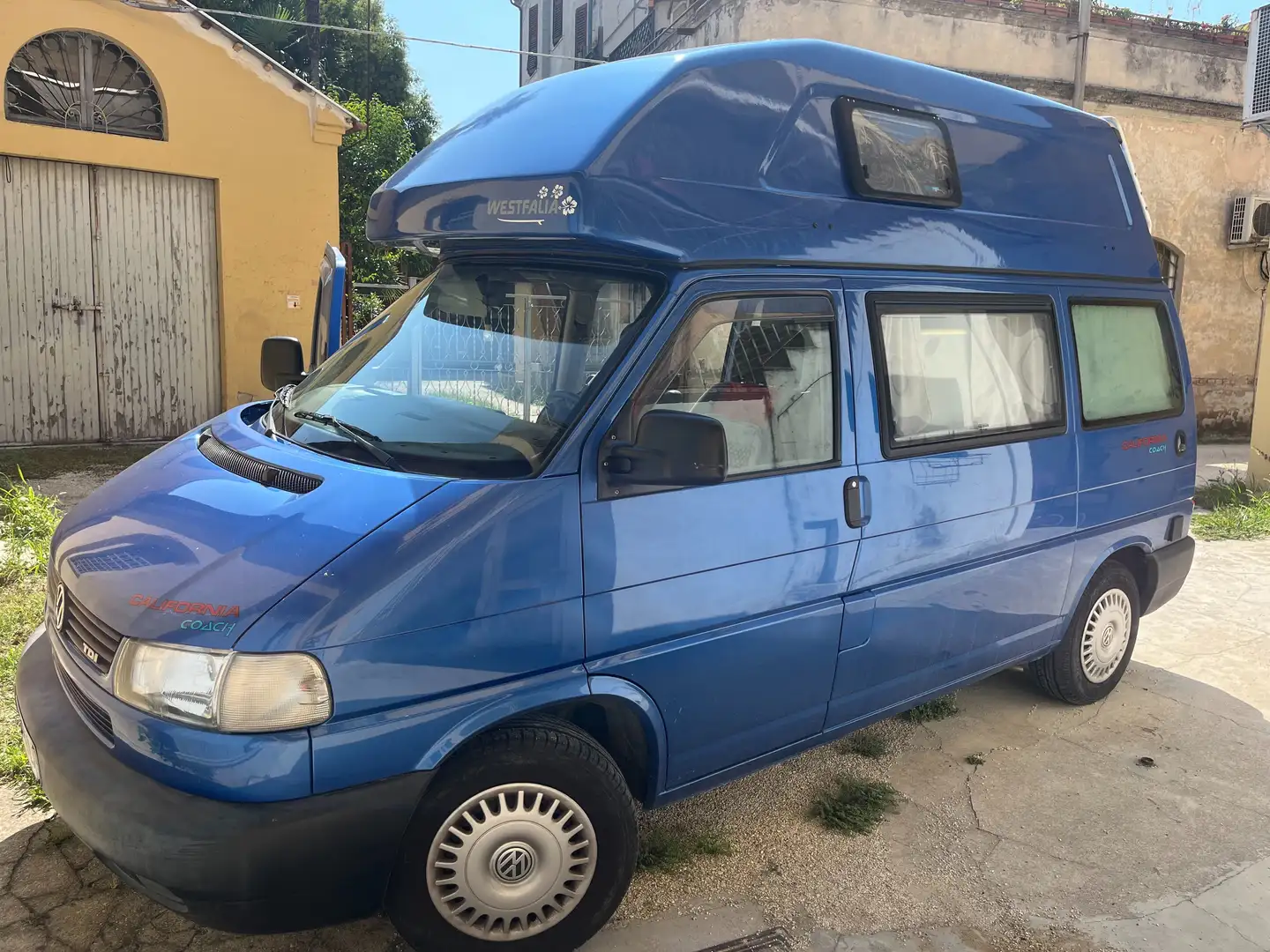 Volkswagen T4 California Caravelle 2.4d - 1