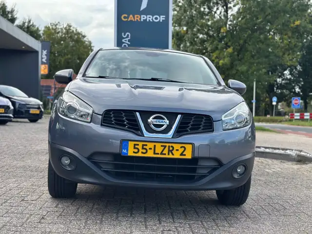 Nissan Qashqai view 2