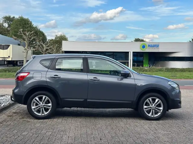 Nissan Qashqai view 5