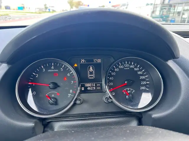 Nissan Qashqai view 17