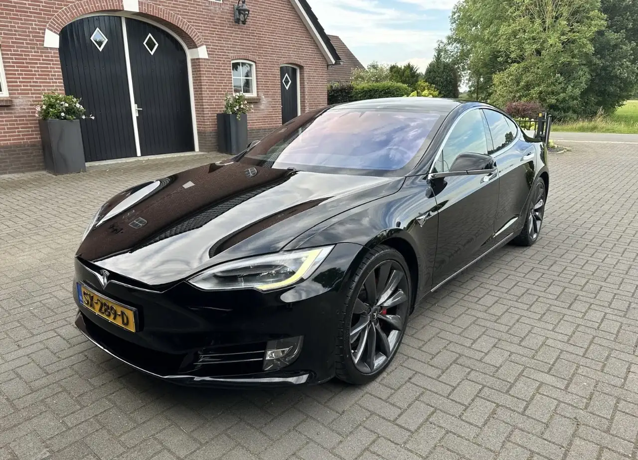 Tesla Model S