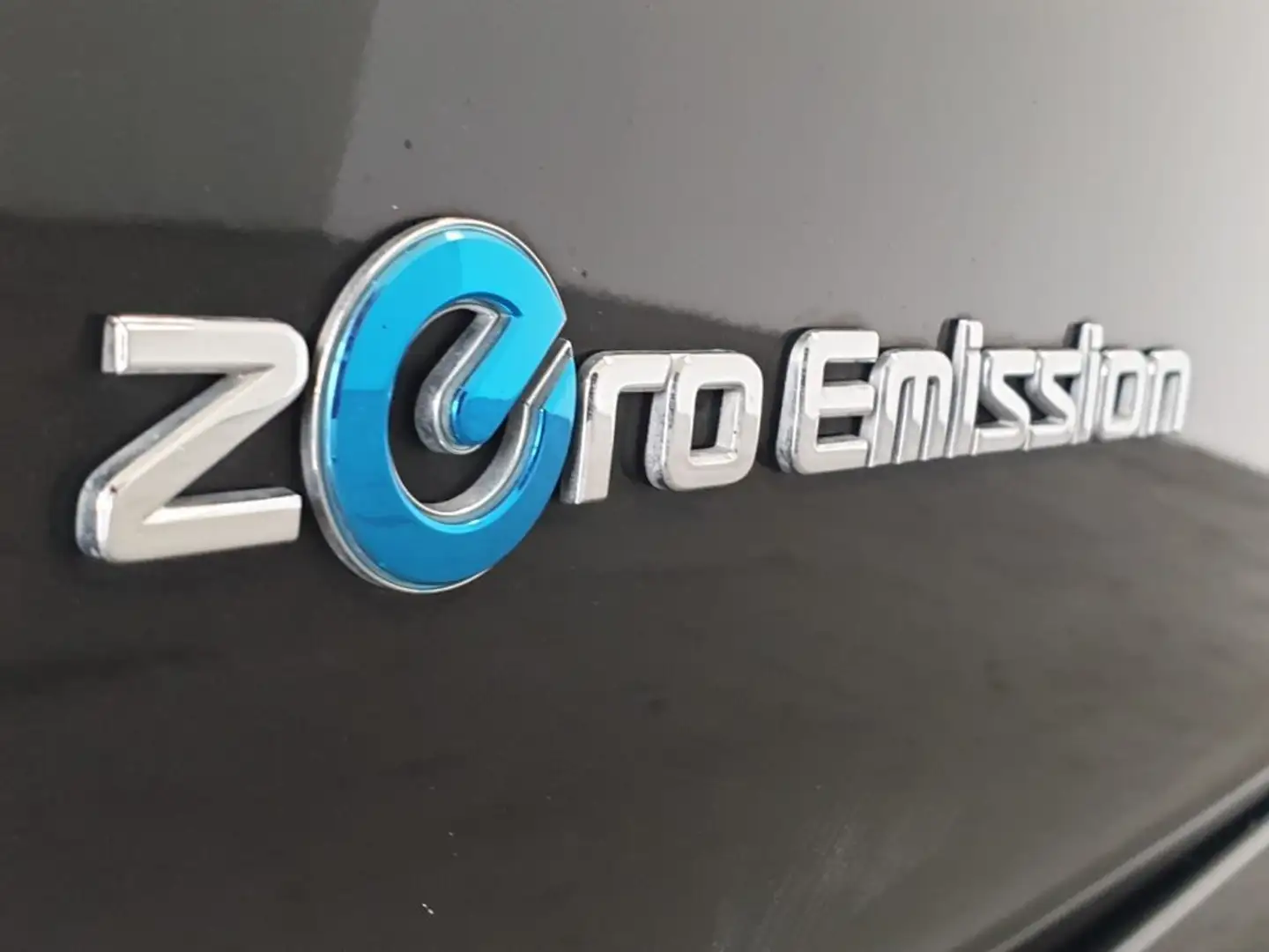 Nissan Leaf Tekna 40 kWh ELETTRICA 100% aut.350km Schwarz - 2