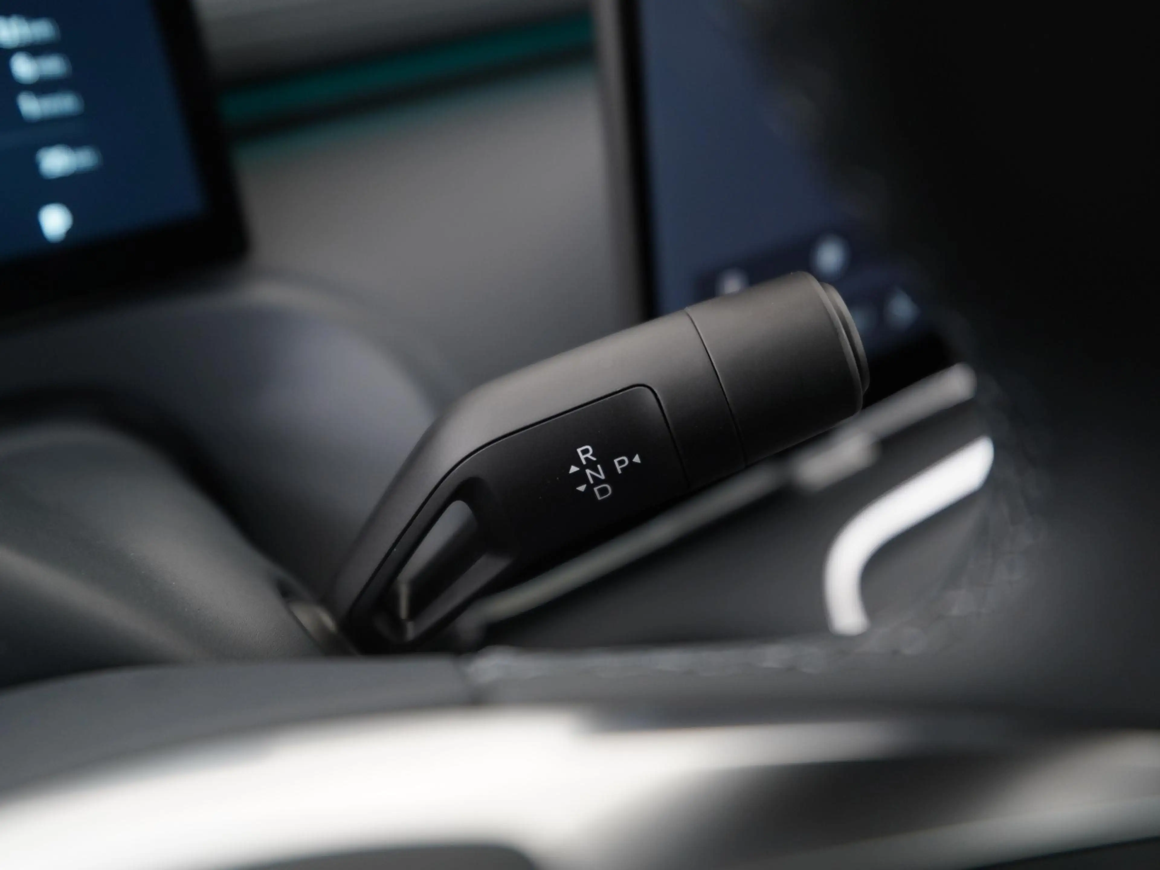 Geely Starray EM-i 1.5 Max | Panoramadak | Leder | HUD | 360 | Zondag — photo 11