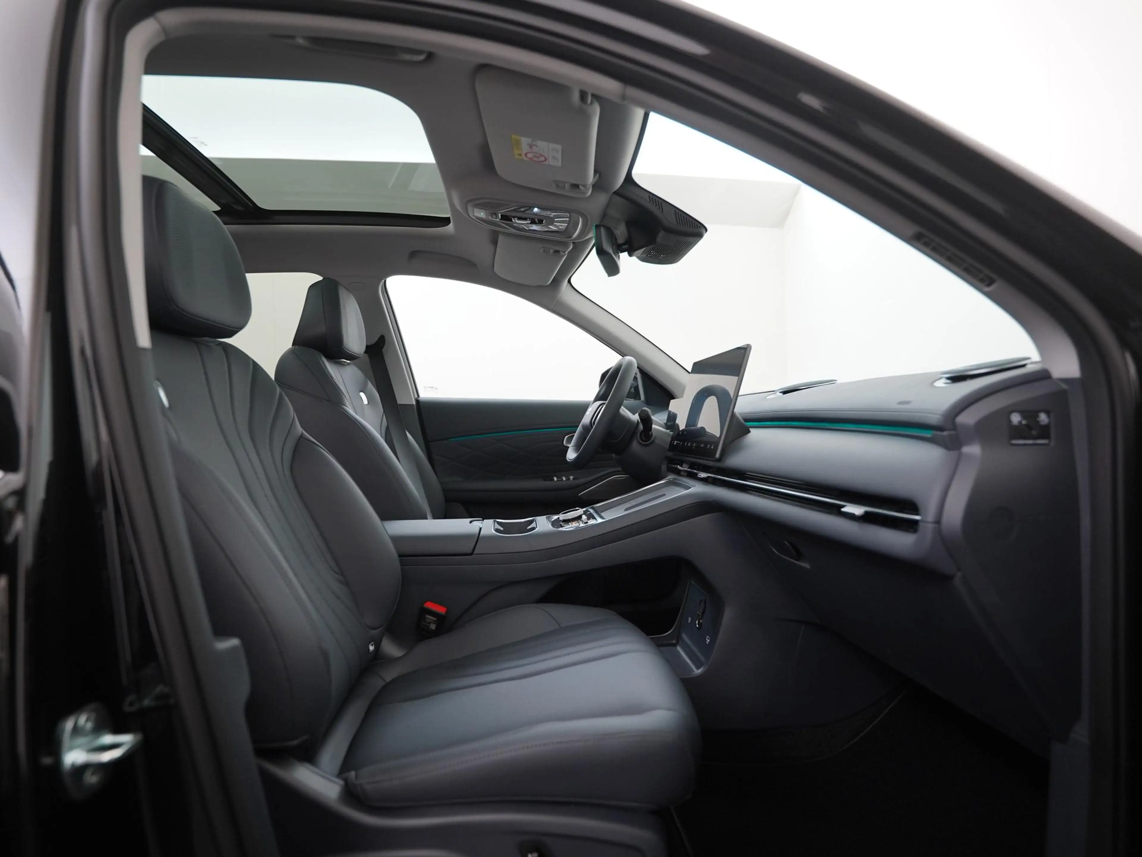 Geely Starray EM-i 1.5 Max | Panoramadak | Leder | HUD | 360 | Zondag — photo 3