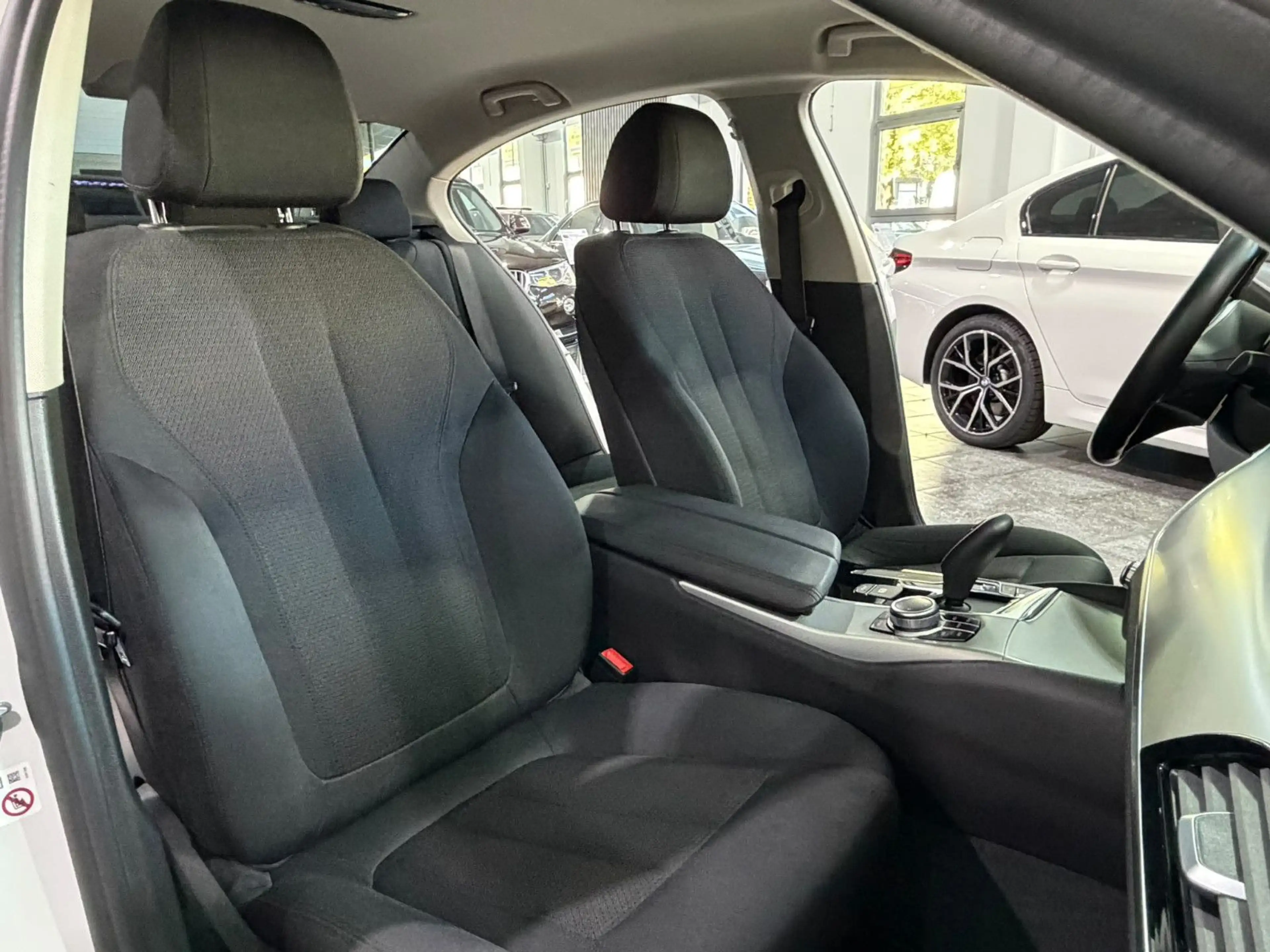 BMW 520 i Automatik*LED*Navi*Driv.Assist.*RFK*2.Hand — photo 19