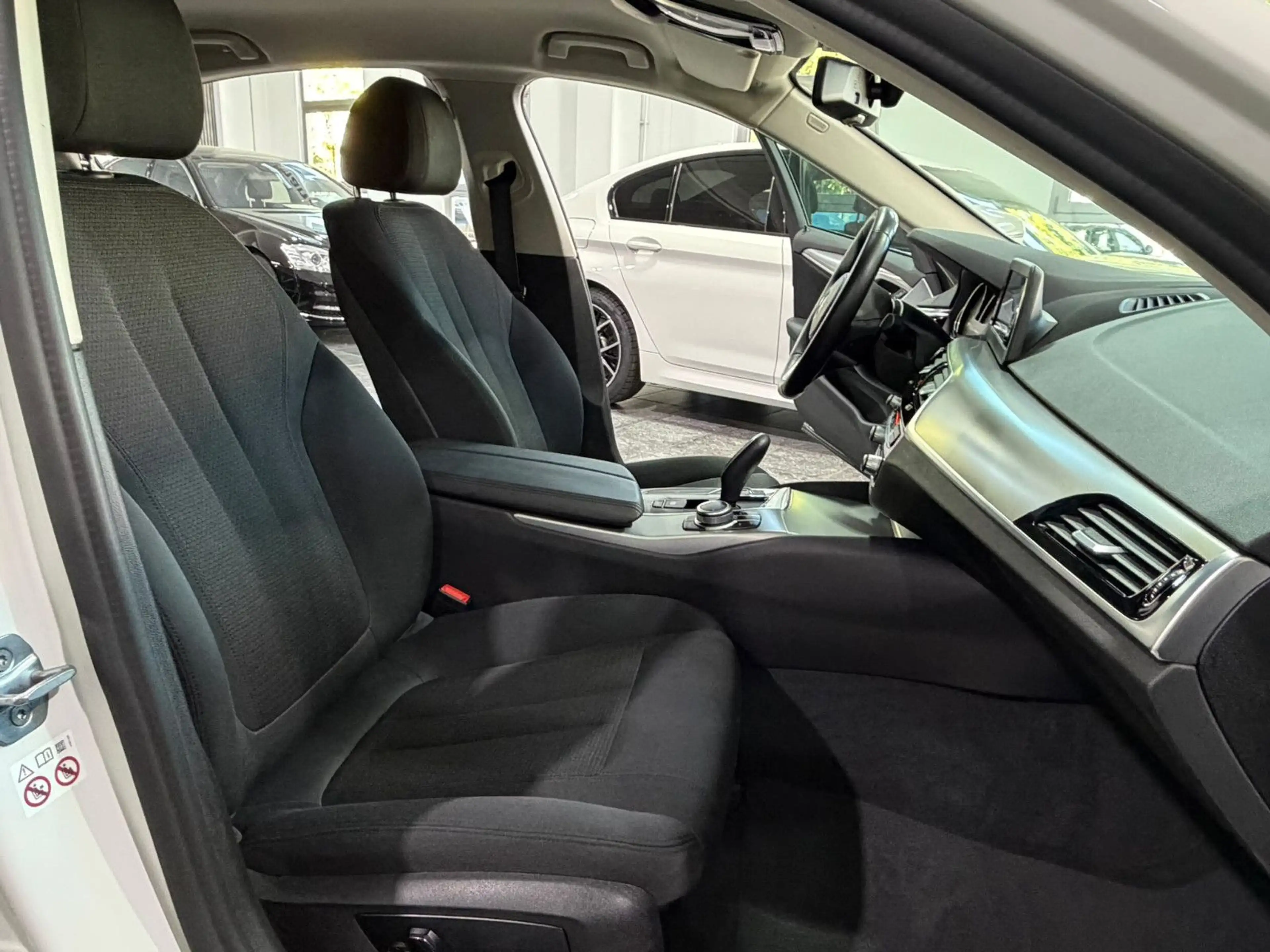 BMW 520 i Automatik*LED*Navi*Driv.Assist.*RFK*2.Hand — photo 20