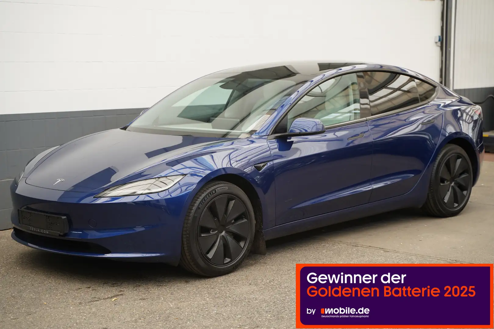 Tesla Model 3 Long Range AWD *Highland*innen weiß*Mwst.* Blau - 1