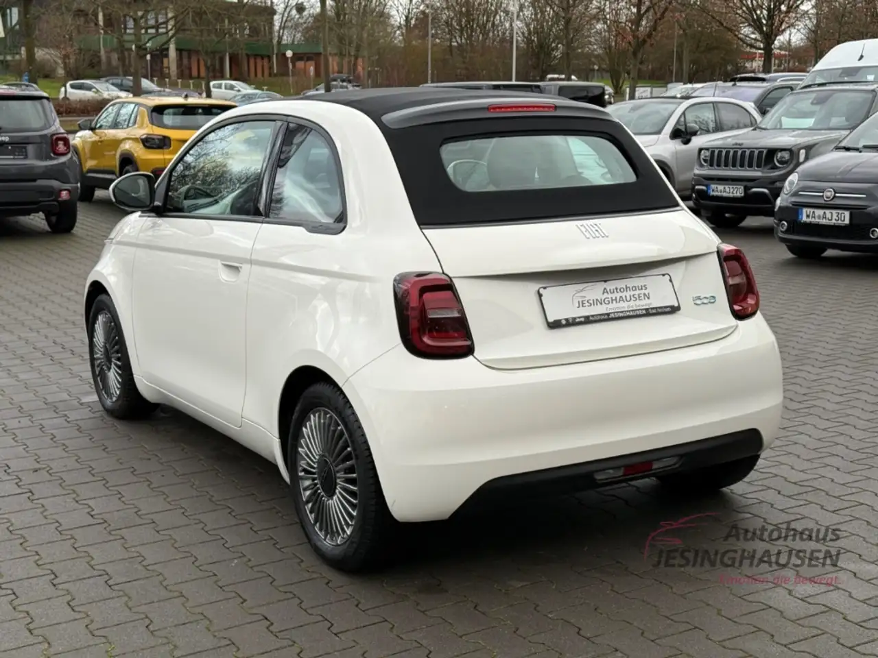 Fiat 500e +Keyless+Klimaaut.+Tempomat Apple CarPlay Android 7