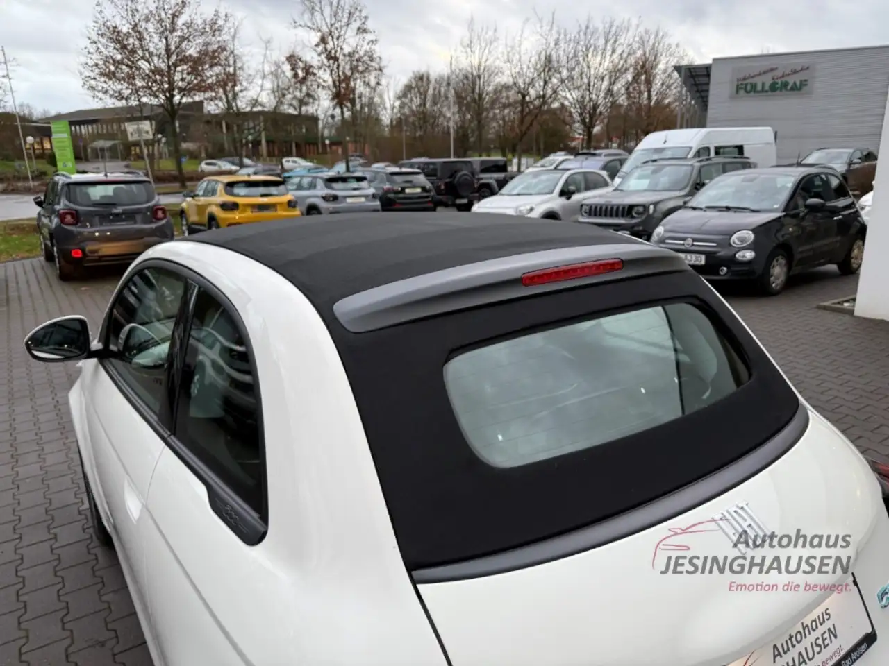 Fiat 500e +Keyless+Klimaaut.+Tempomat Apple CarPlay Android 21