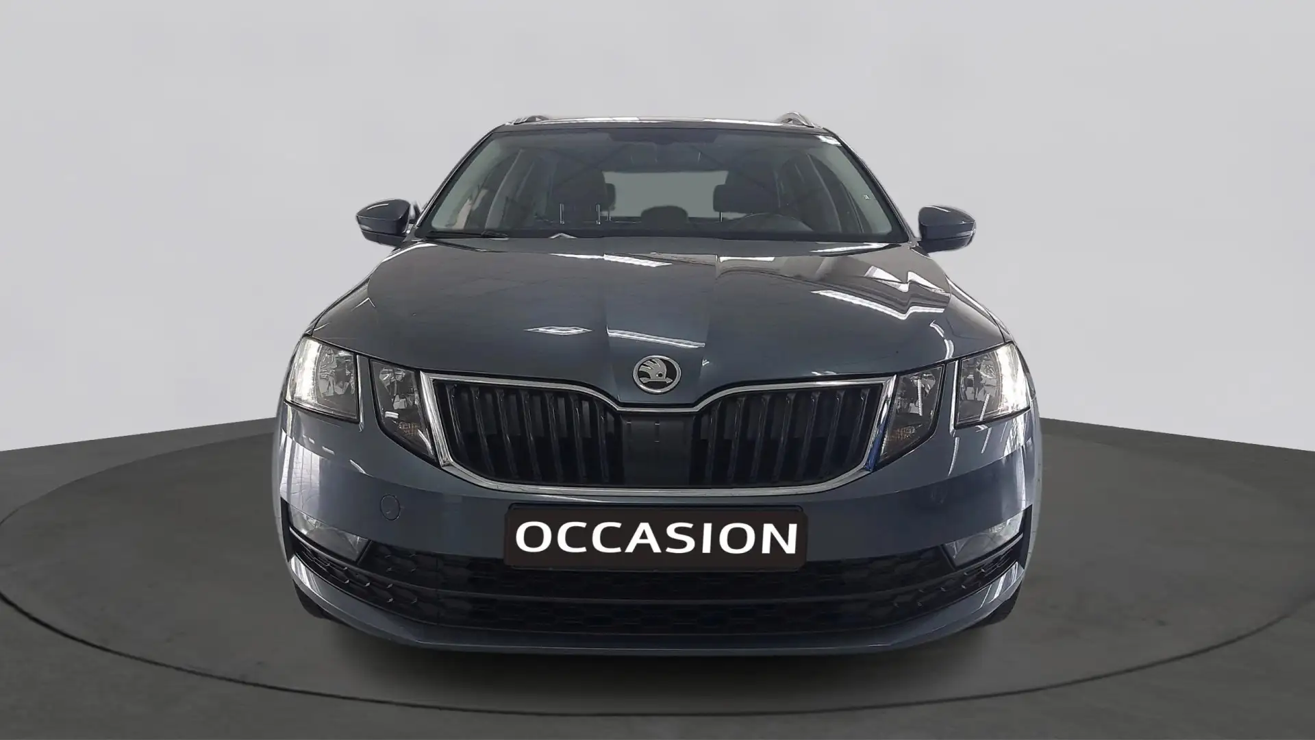 Skoda Octavia Combi 1.0 TSI Greentech Clever Edition Grijs - 2