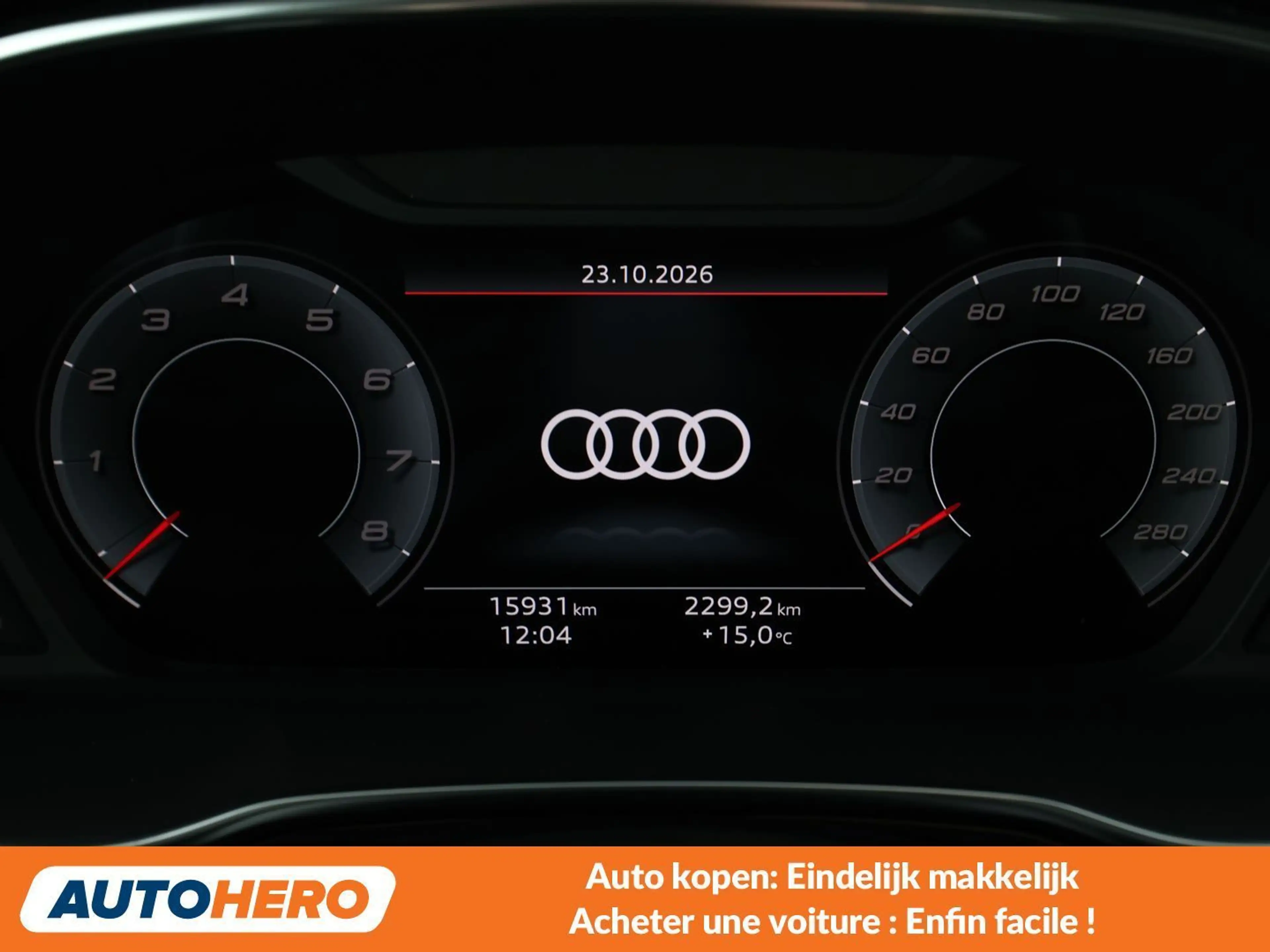 Audi Q3 35 TFSI S line — photo 6