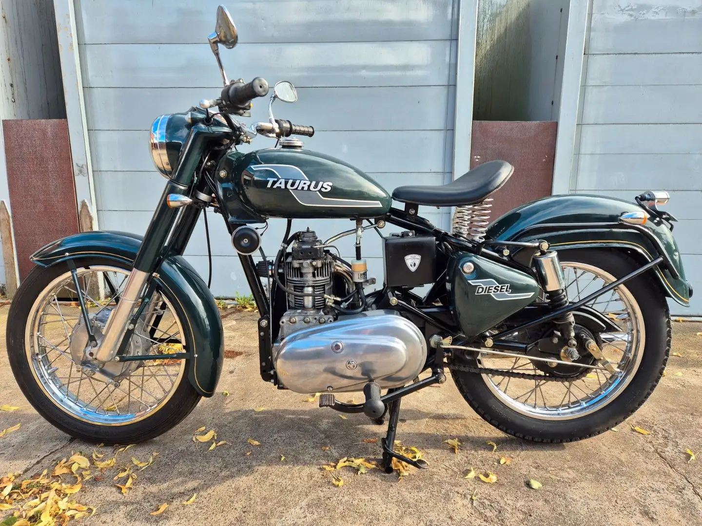 Royal Enfield Taurus Diesel TOP inkl. große Inspektion & TÜV - 1