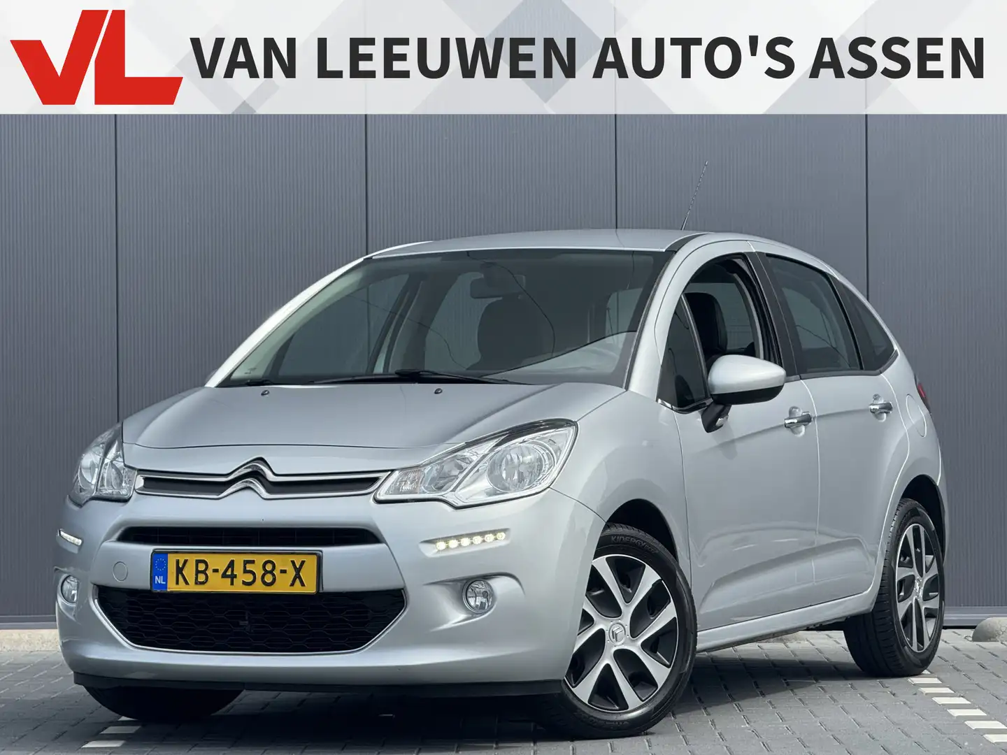 Citroen C3 1.2 PureTech Selection | Climate | Cruise | Naviga Gris - 1