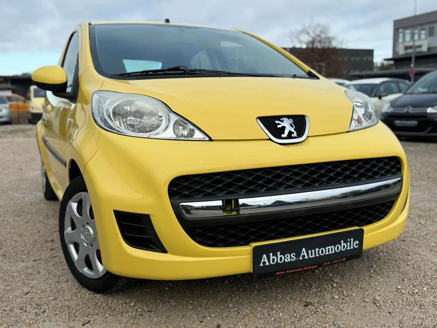 Peugeot 107 Filou,  5-Türig, Automatik Yellow - 2