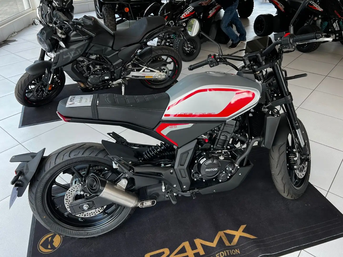Motobi DL 125 CR Silver - 2