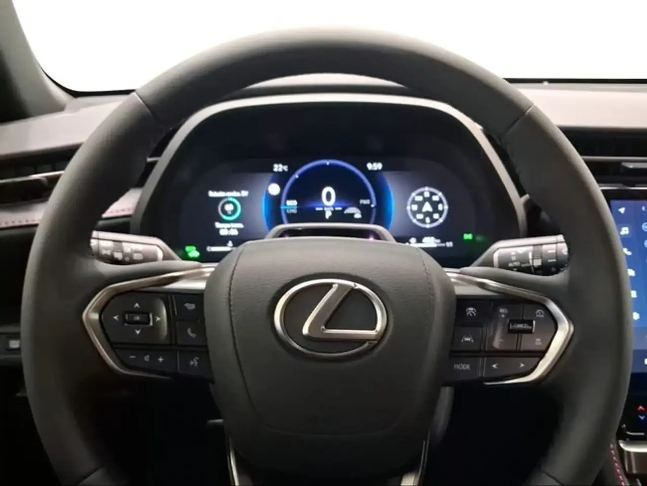 Lexus LBX 2026 — фото 13