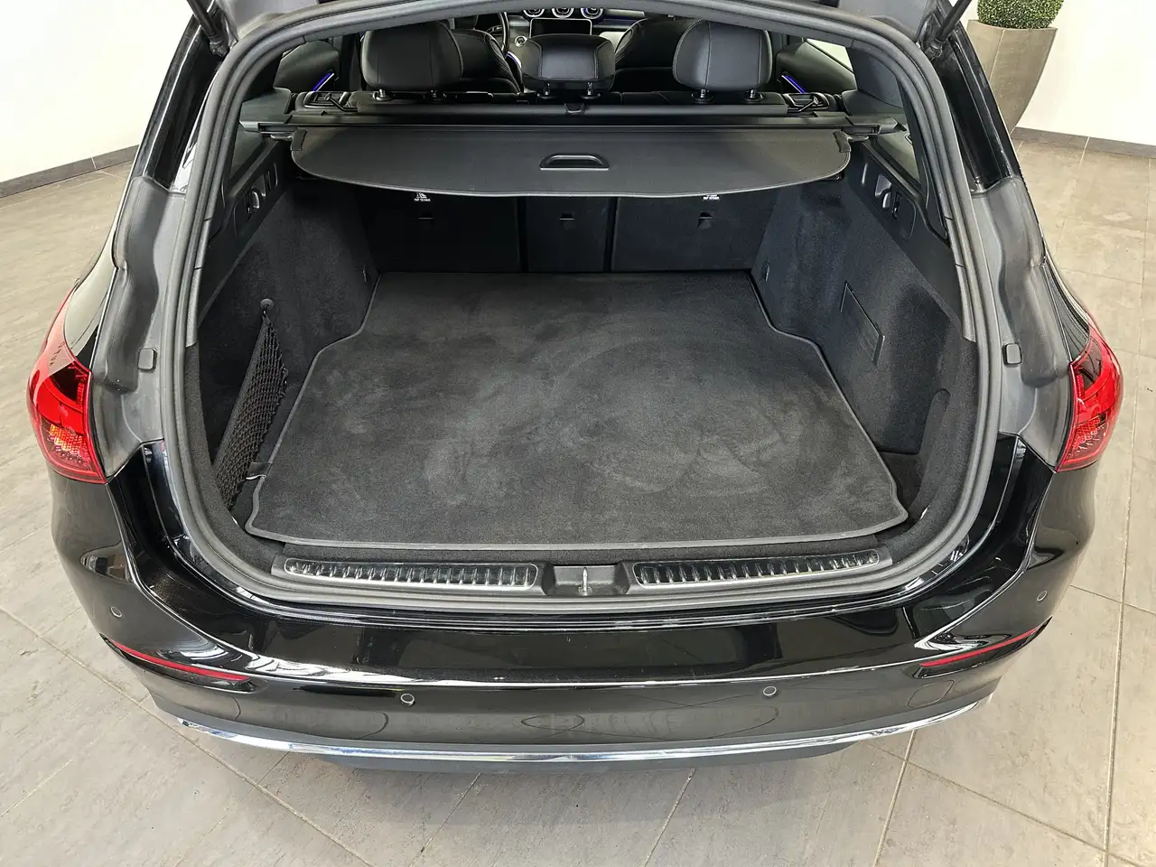 Mercedes-Benz C 220 T Avantgarde NAV+LED+KAMERA+AMBIENTE+PARK 6