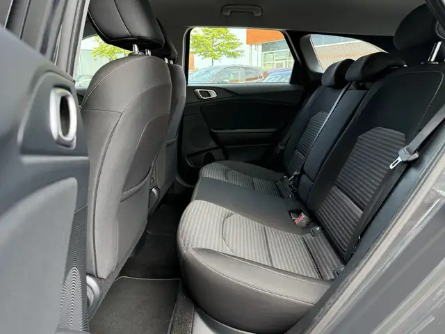 Kia Ceed view 7