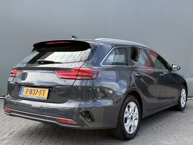 Kia Ceed view 2
