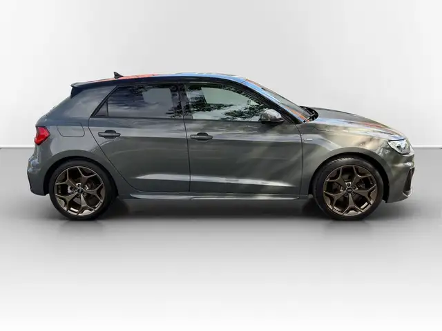 Audi A1 view 5