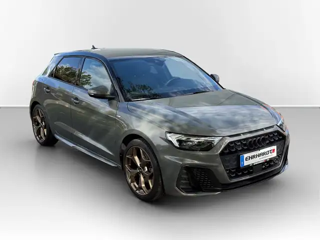 Audi A1 view 3