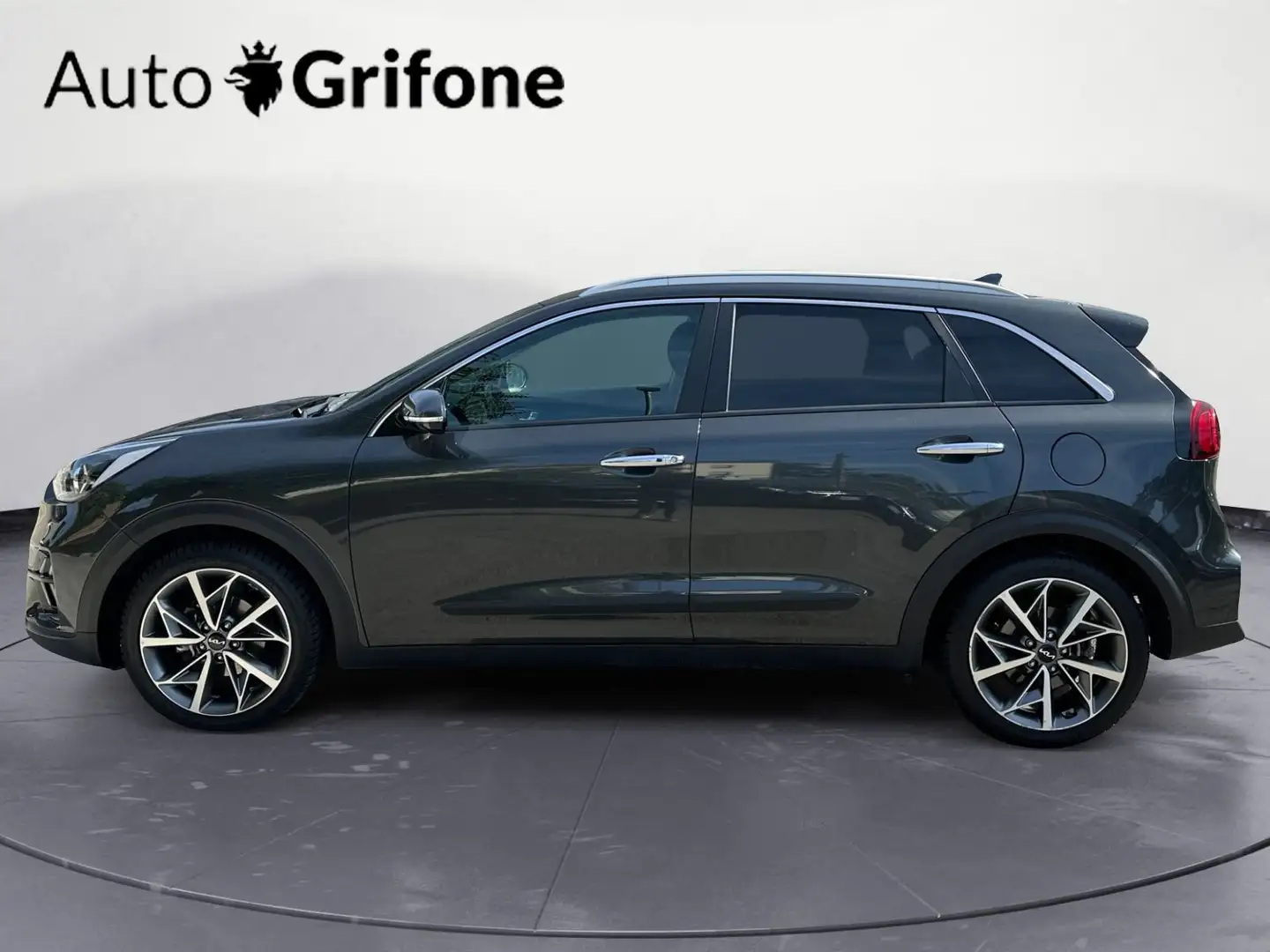Kia Niro Niro 1.6 GDi DCT HEV Evolution Grijs - 2