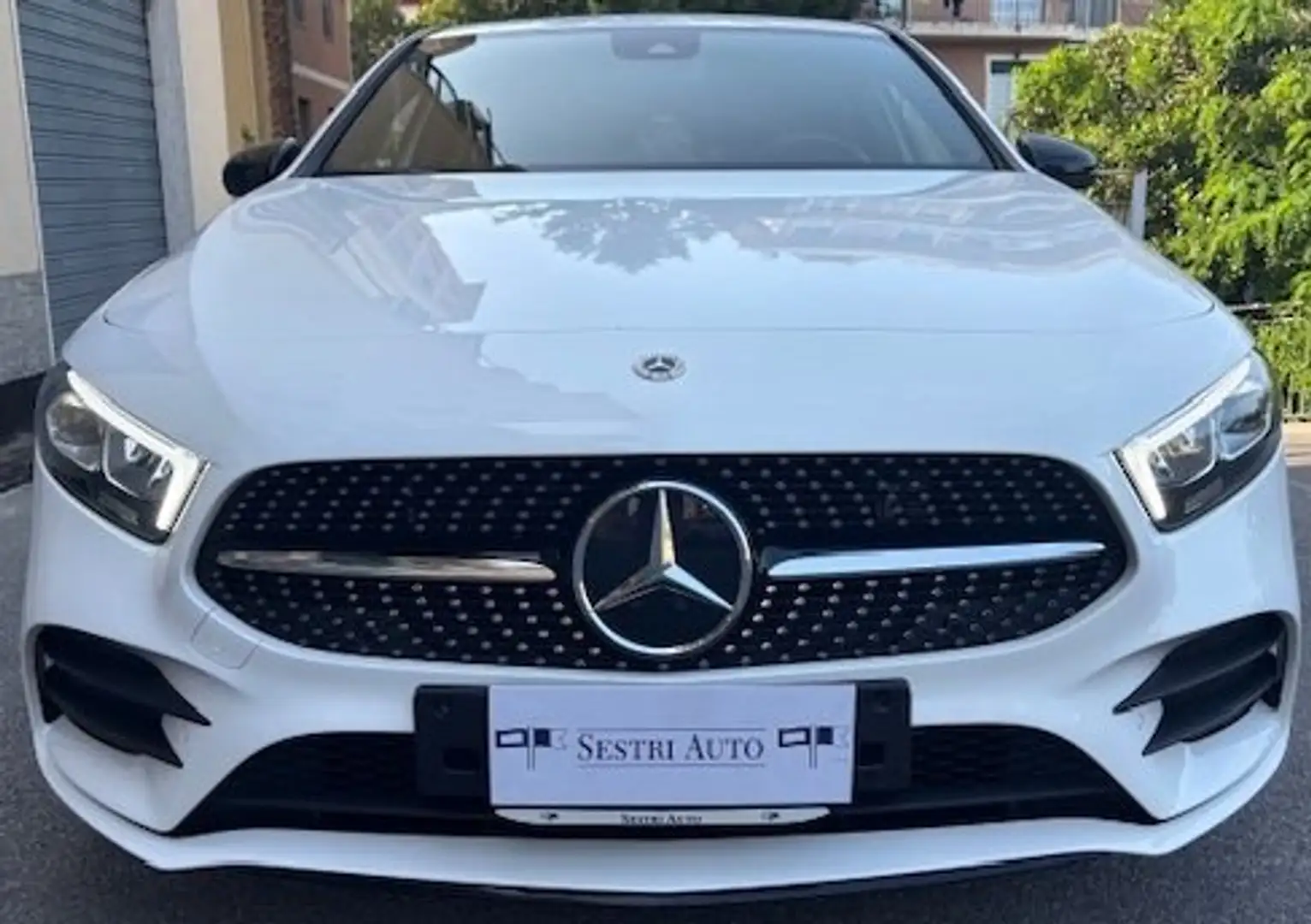 Mercedes-Benz A 250 A 250 e Automatic EQ-Power Business Bianco - 2