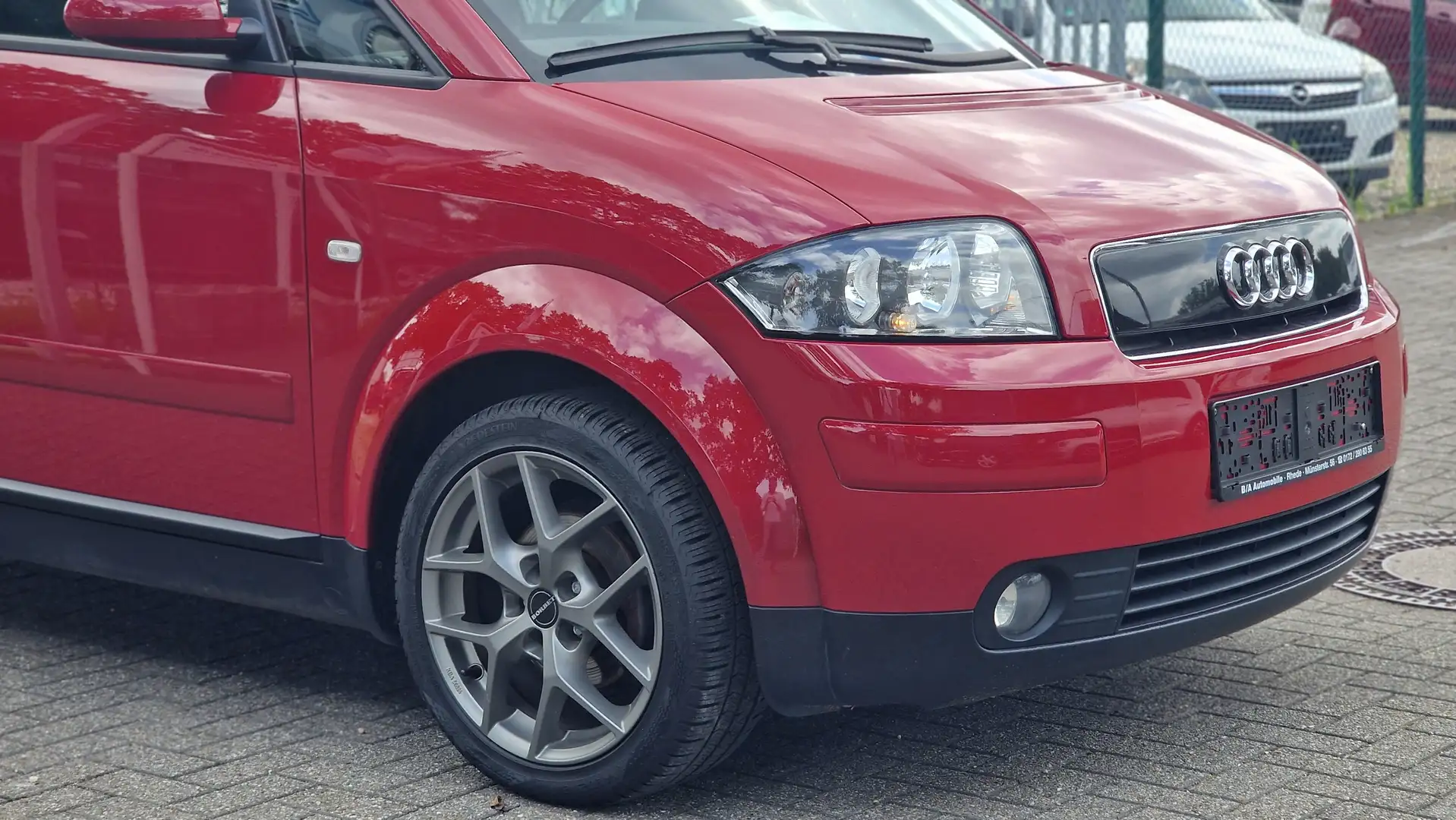 Audi A2 1.4 Panorama Klima Tüv+Gewährleistung Rouge - 2
