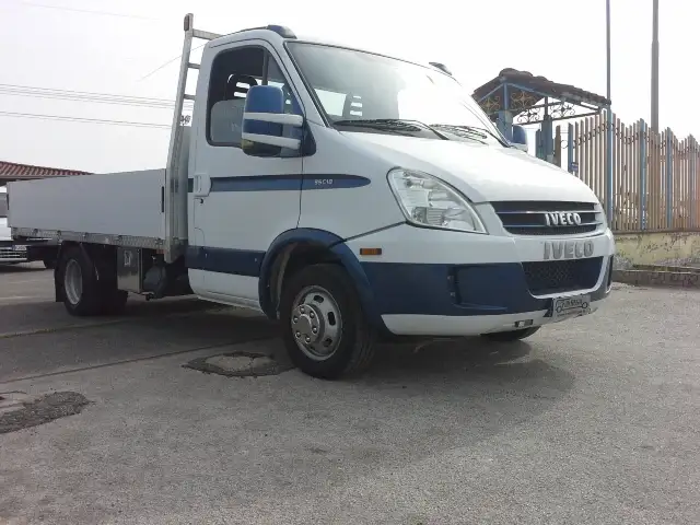 Iveco Daily 35C18 3.0 HPI CASSONE FISSO OPPURE TELAIO 3,450