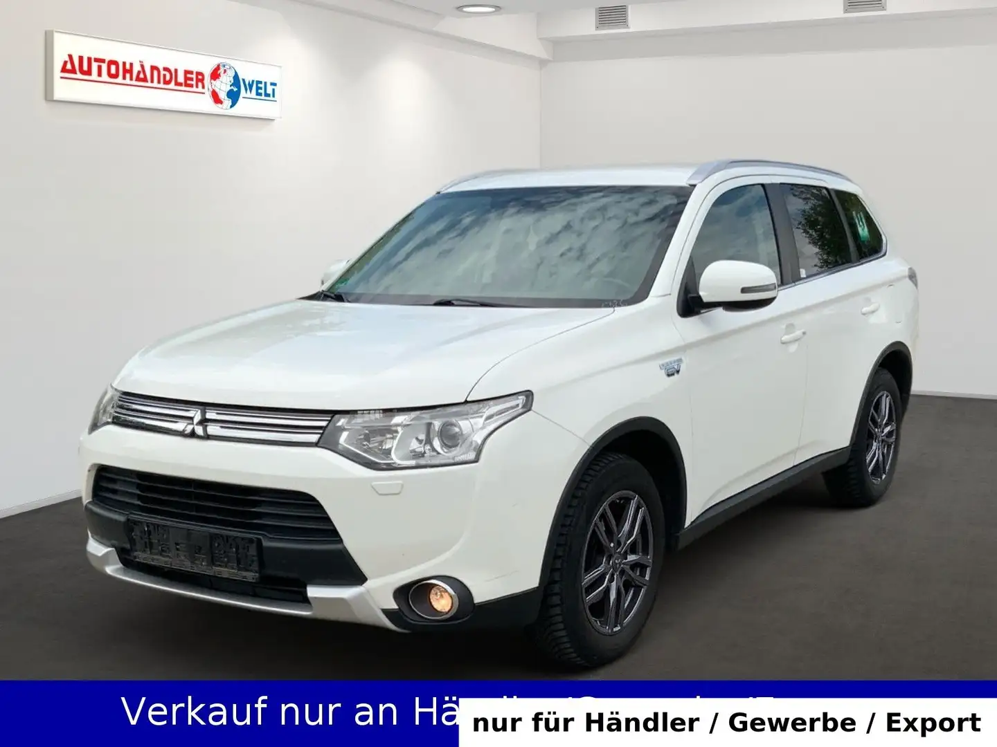 Mitsubishi Outlander 2.0 Auto. PHEV 4WD Xenon Navi T-Leder Alb - 1