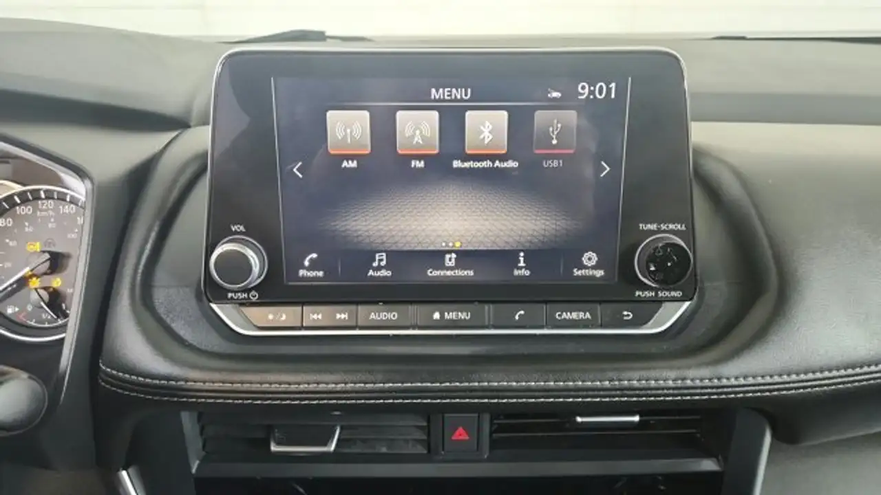 Nissan Rogue снимка Nissan Rogue