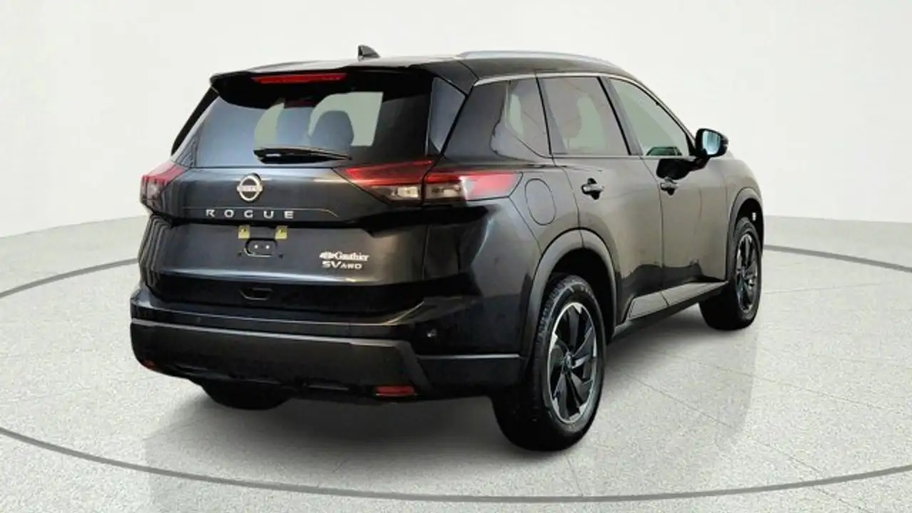 Nissan Rogue снимка Nissan Rogue