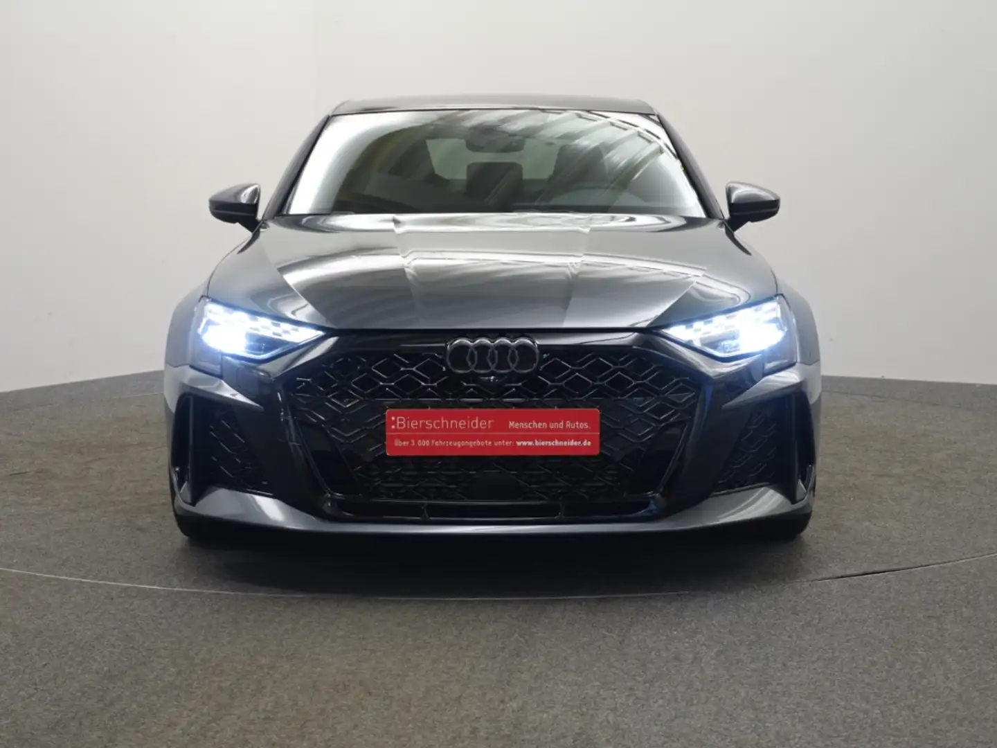 Audi RS3 Lim. AKTION! Grau - 2