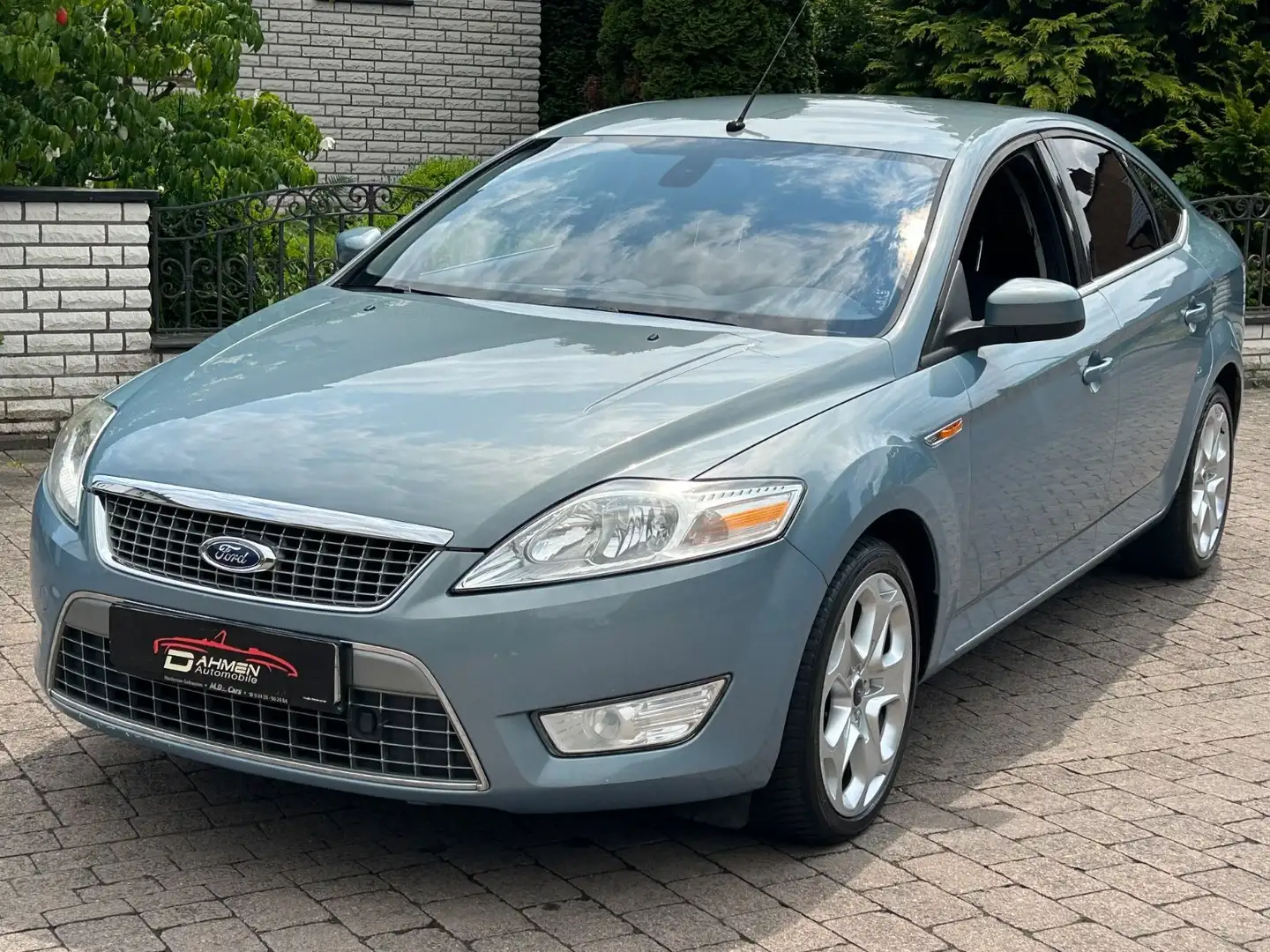 Ford Mondeo Lim. Titanium*Edition*1.Hand*SHZ*Klima Gris - 2