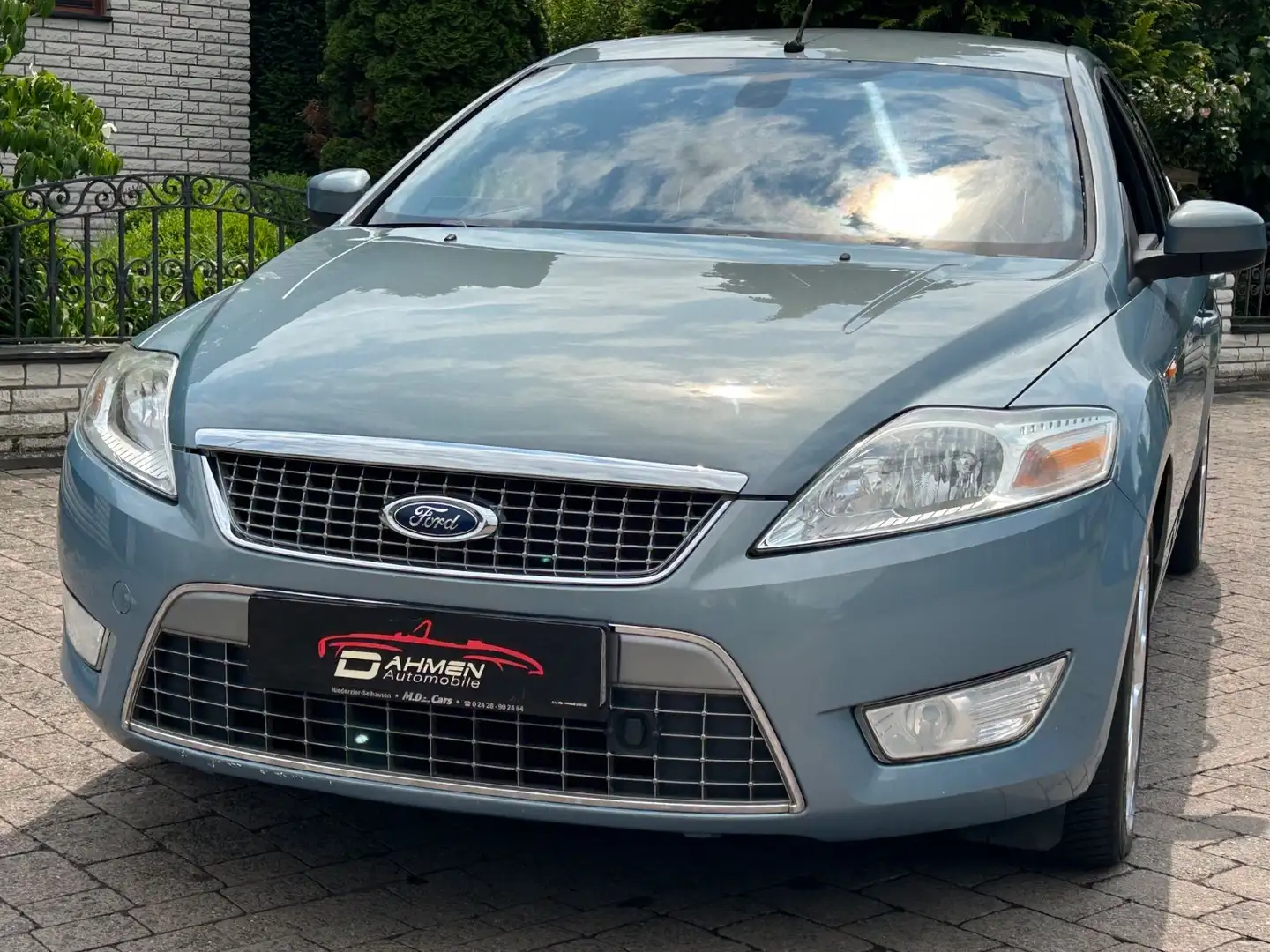 Ford Mondeo Lim. Titanium*Edition*1.Hand*SHZ*Klima Gris - 1