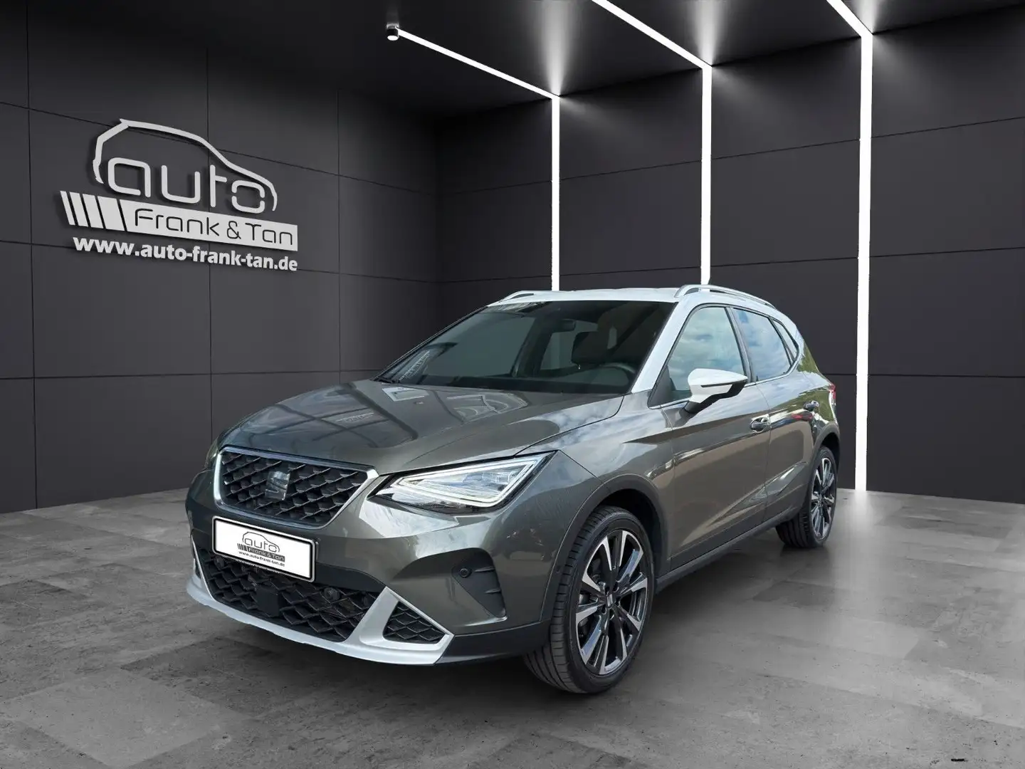 SEAT Arona Xperience* Kamera*Apple CarPlay*Navi* Gri - 1