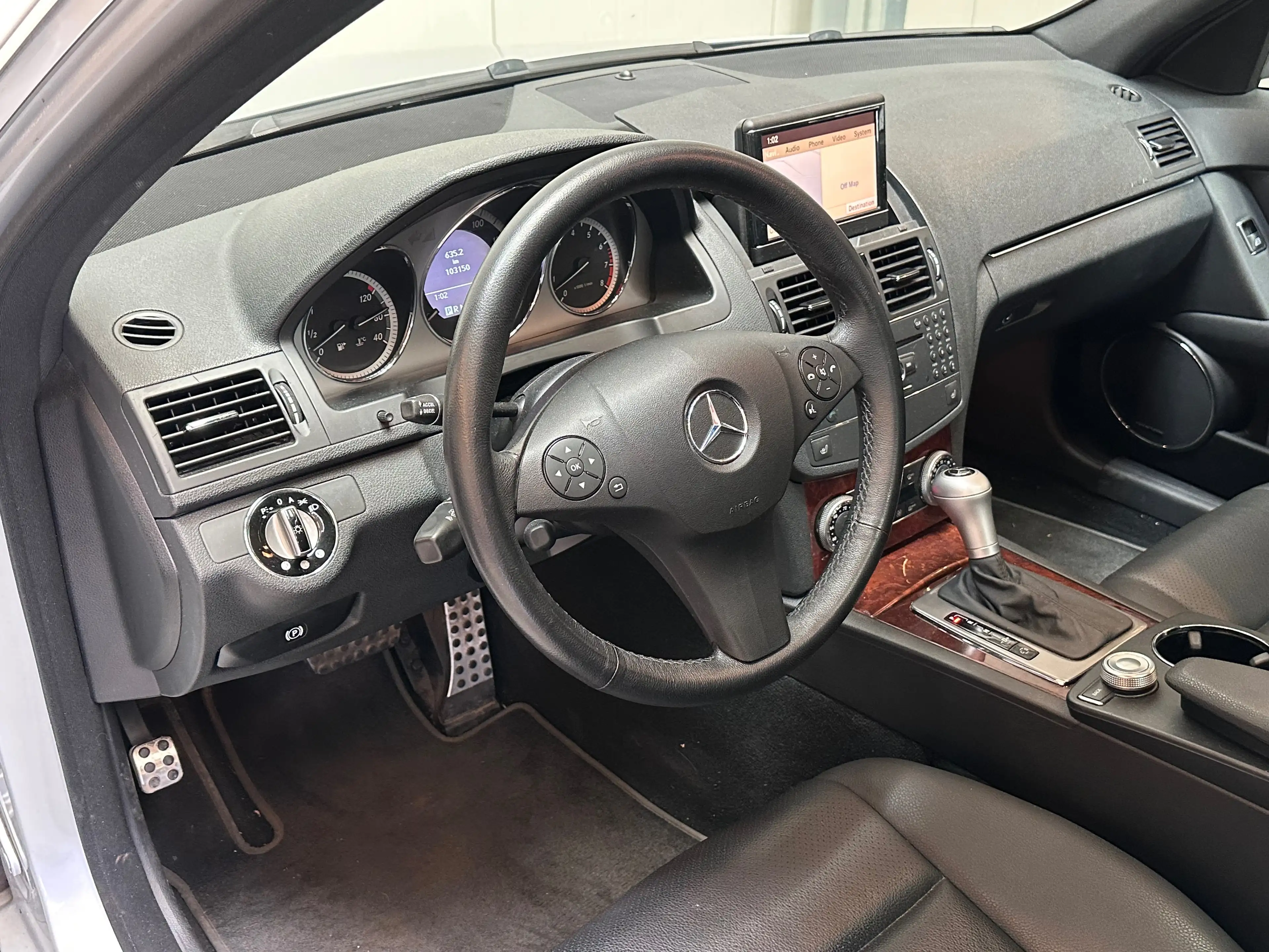 Mercedes-Benz C 300 C 300 4-Matic Avantgarde — photo 9