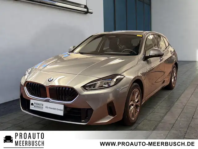 BMW 120 i AHK/SITZHZNG/PARKASSIST/CARPLAY/RFK/DAB